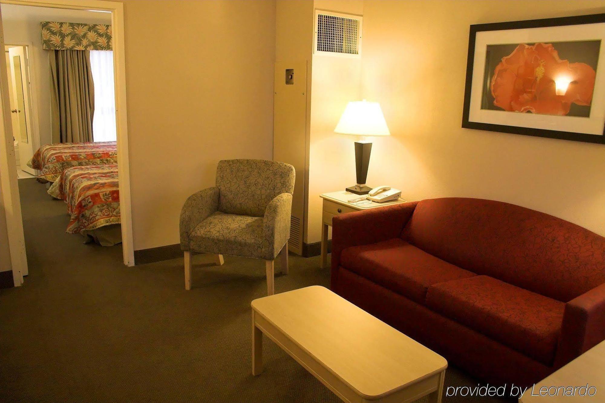Baymont By Wyndham Tampa Near Busch Gardens Hotel Cameră foto